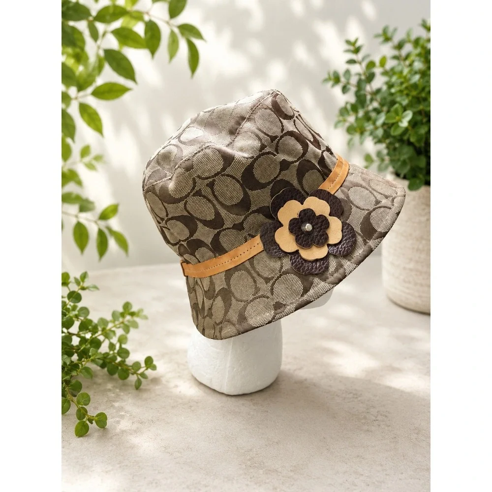 Coach Signature Bucket hat